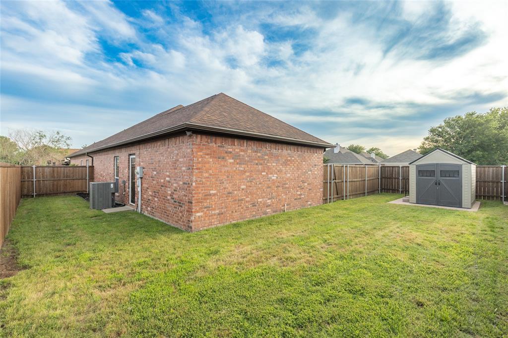 1308 Madeline Street Commerce, TX 75428 - Photo 33 of 37