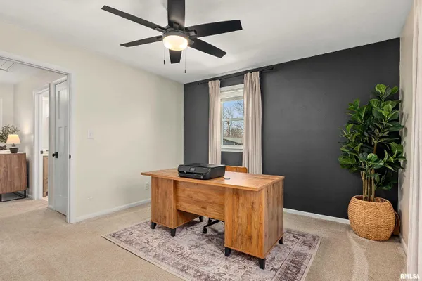 $320,000 | 401 Illini Drive, East Peoria, IL 61611