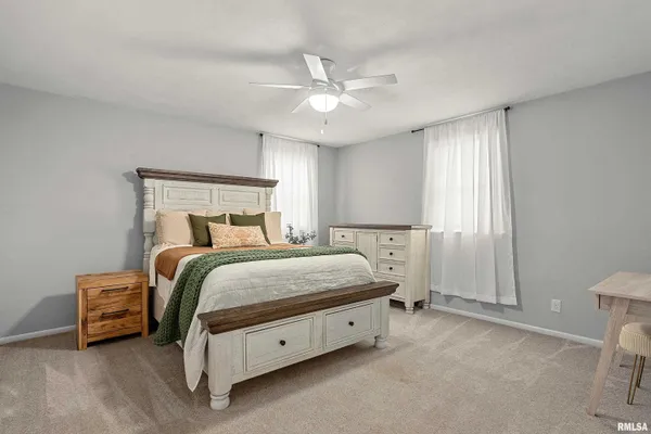 $320,000 | 401 Illini Drive, East Peoria, IL 61611