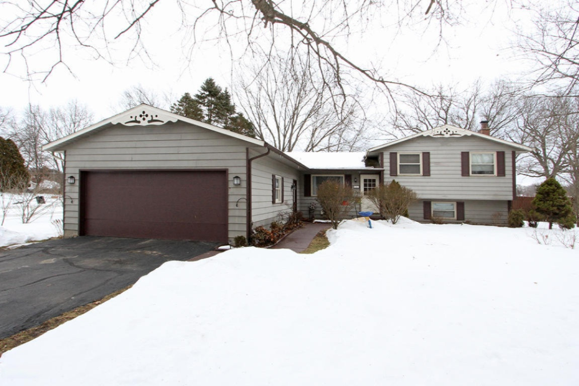 57117 Linda Avenue Three Rivers, MI 49093 - Photo 1 of 25 Linda Ave_01