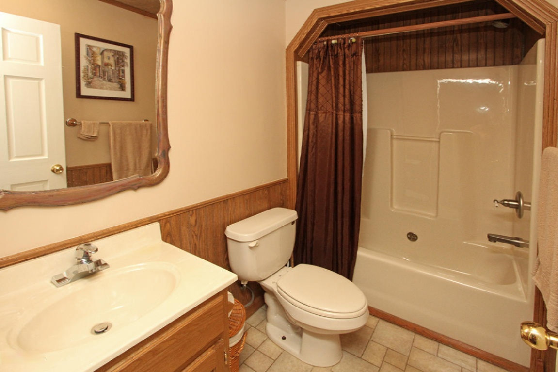 57117 Linda Avenue Three Rivers, MI 49093 - Photo 13 of 25 Linda Ave_26