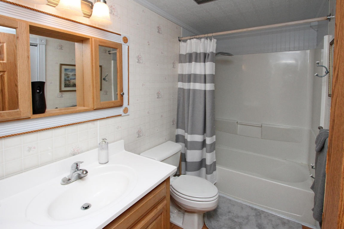 57117 Linda Avenue Three Rivers, MI 49093 - Photo 20 of 25 Linda Ave_34