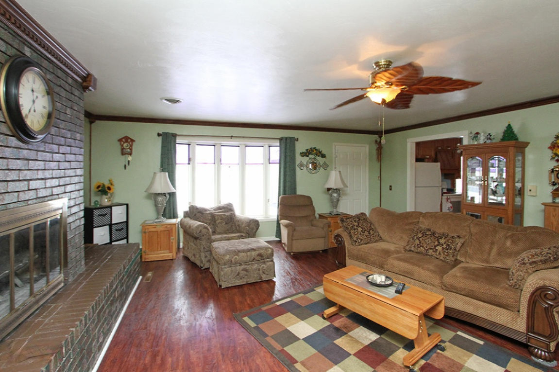57117 Linda Avenue Three Rivers, MI 49093 - Photo 3 of 25 Linda Ave_16