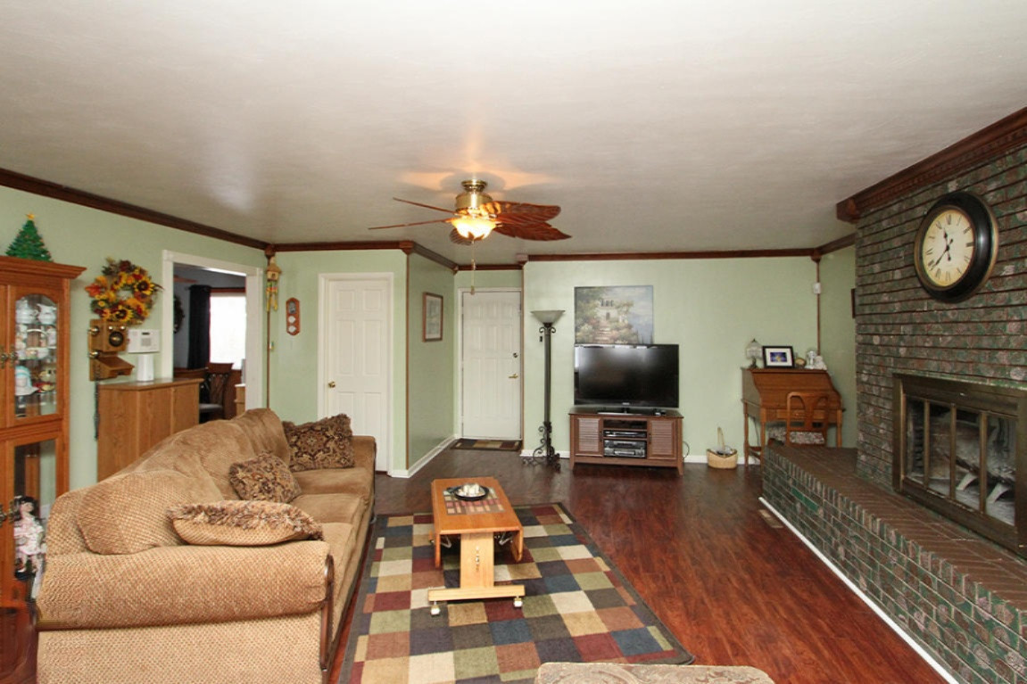 57117 Linda Avenue Three Rivers, MI 49093 - Photo 5 of 25 Linda Ave_18