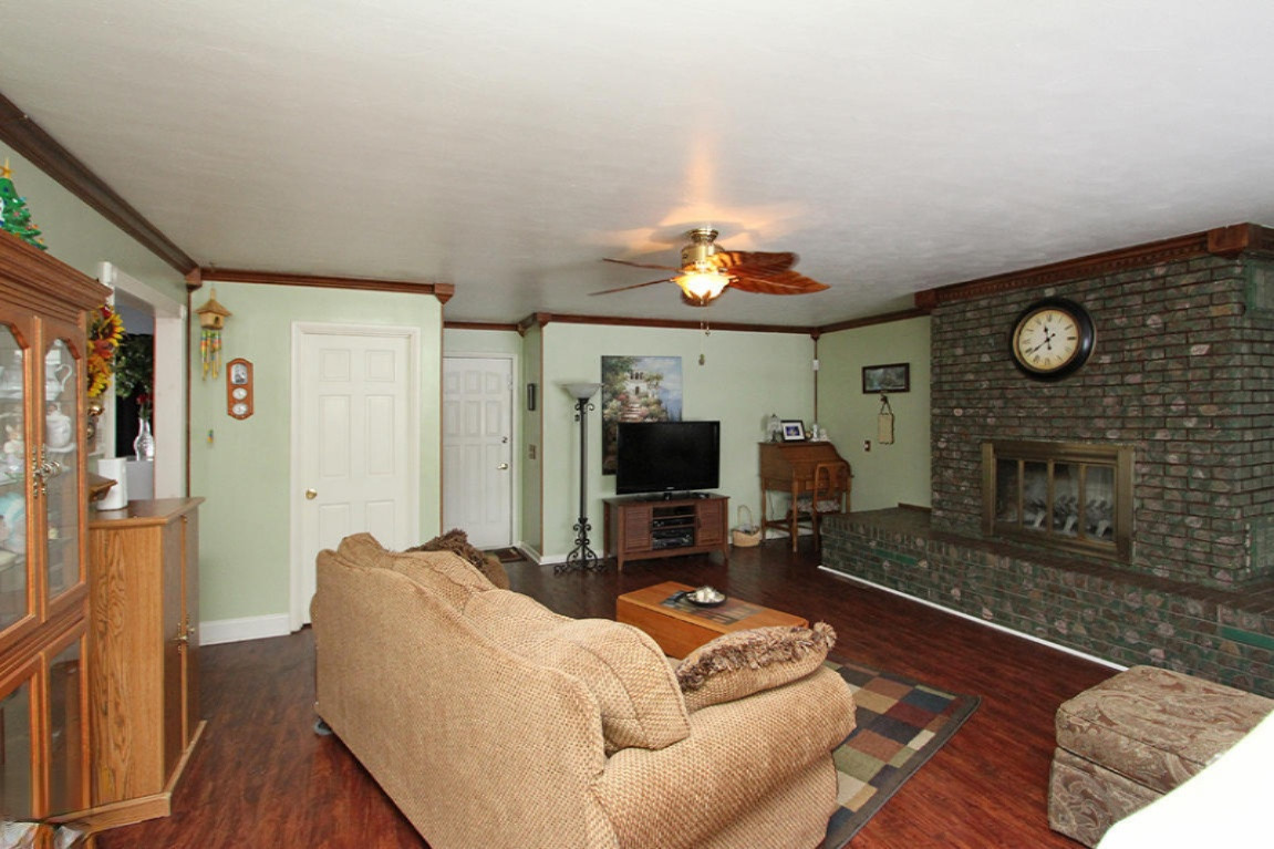 57117 Linda Avenue Three Rivers, MI 49093 - Photo 6 of 25 Linda Ave_19