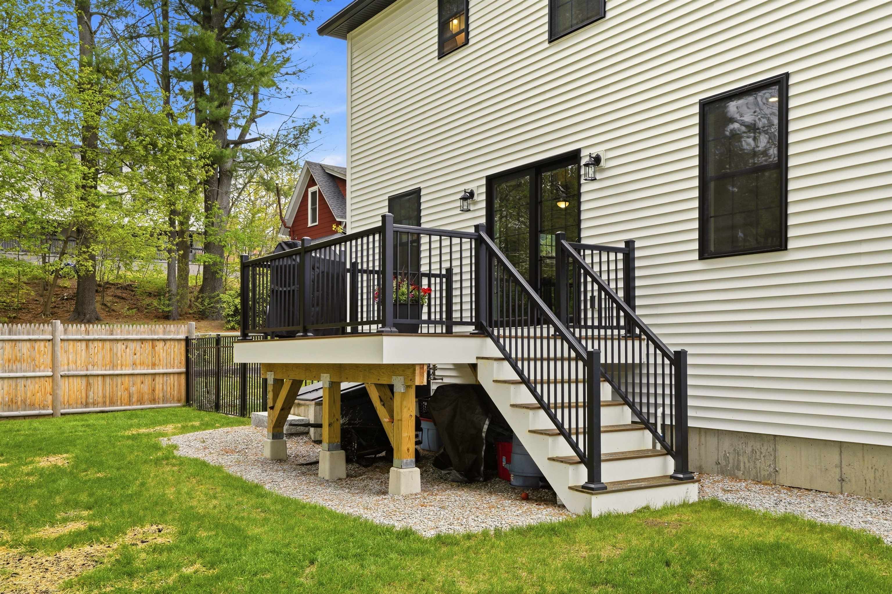 8 Gale Street Concord, NH 03301 - Photo 31 of 36