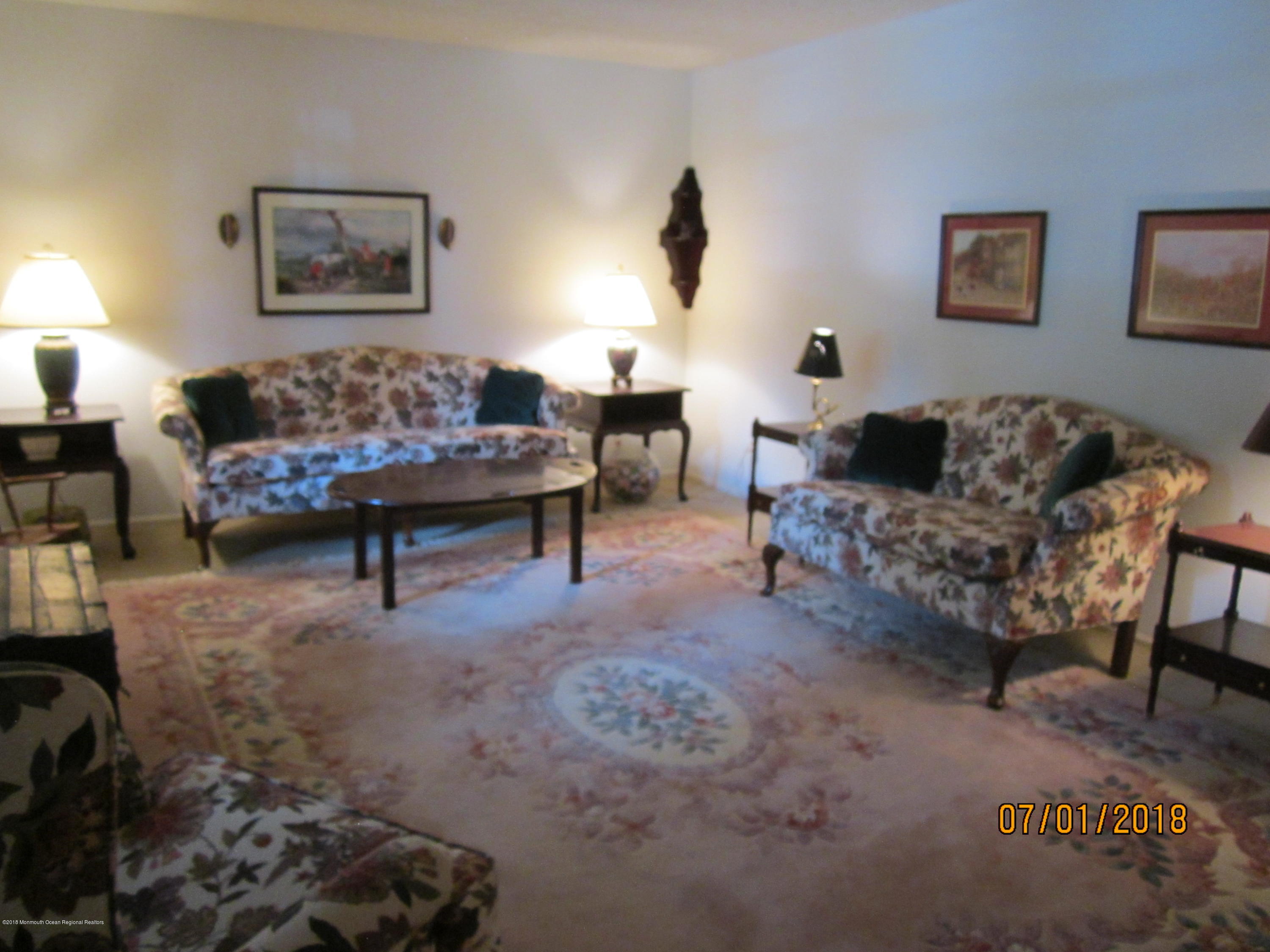 3 Coates Road Allentown, NJ 08501 - Photo 2 of 17 IMG_4450
