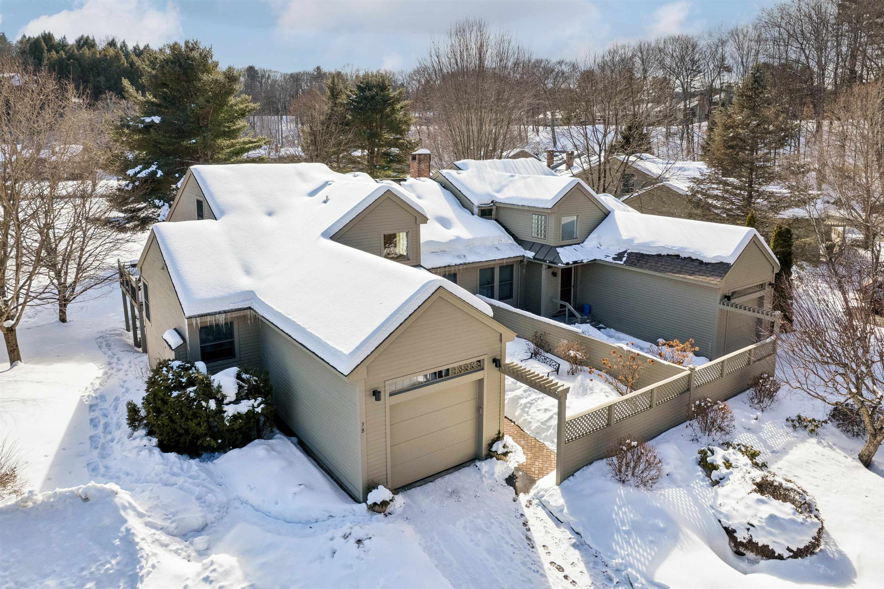 580 Murphys Road, Unit 3B Hartford, VT 05059 - Photo 1 of 35