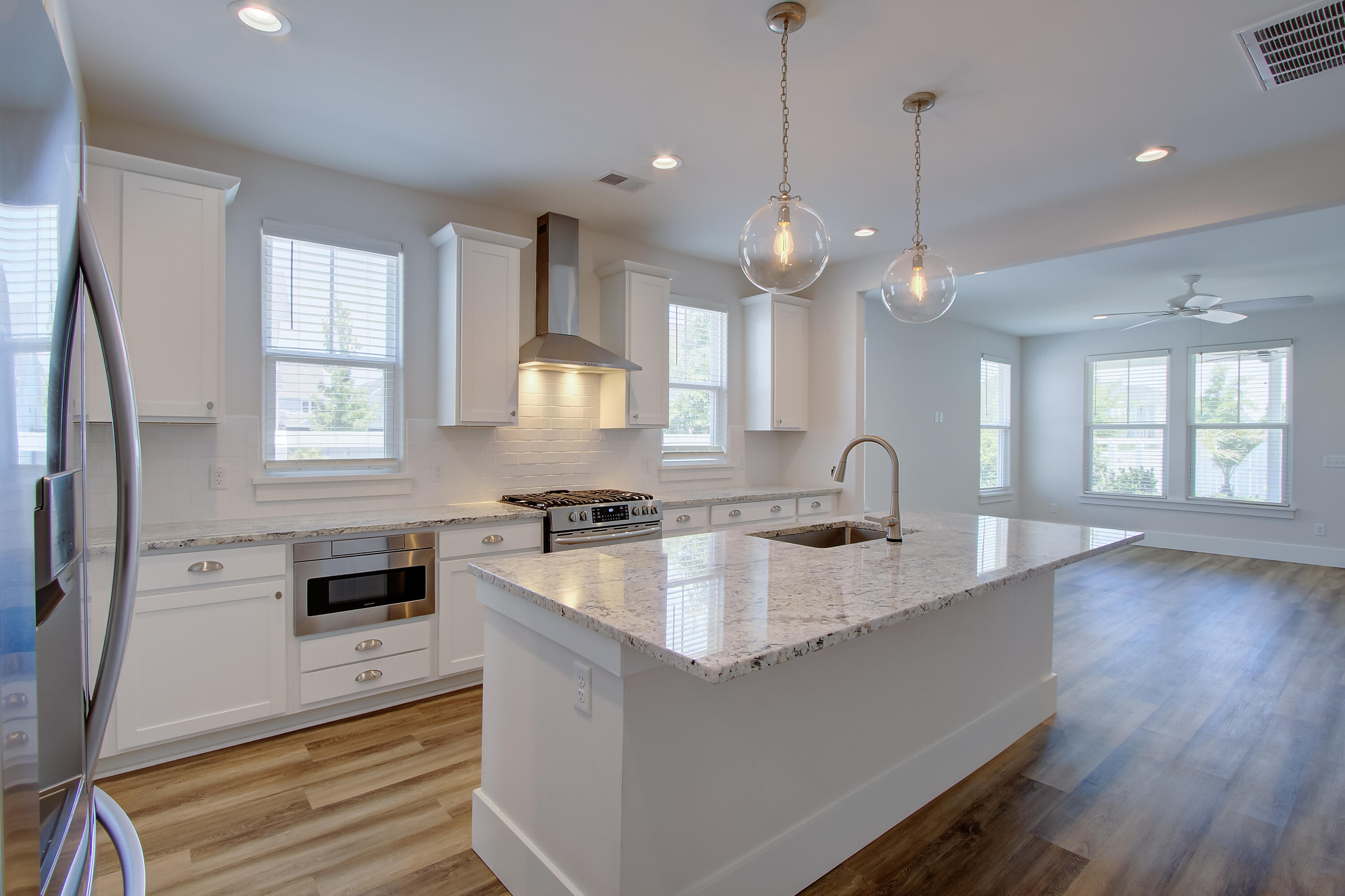 100 True Blue Loop Summerville, SC 29486 - Photo 5 of 32 05192026-094