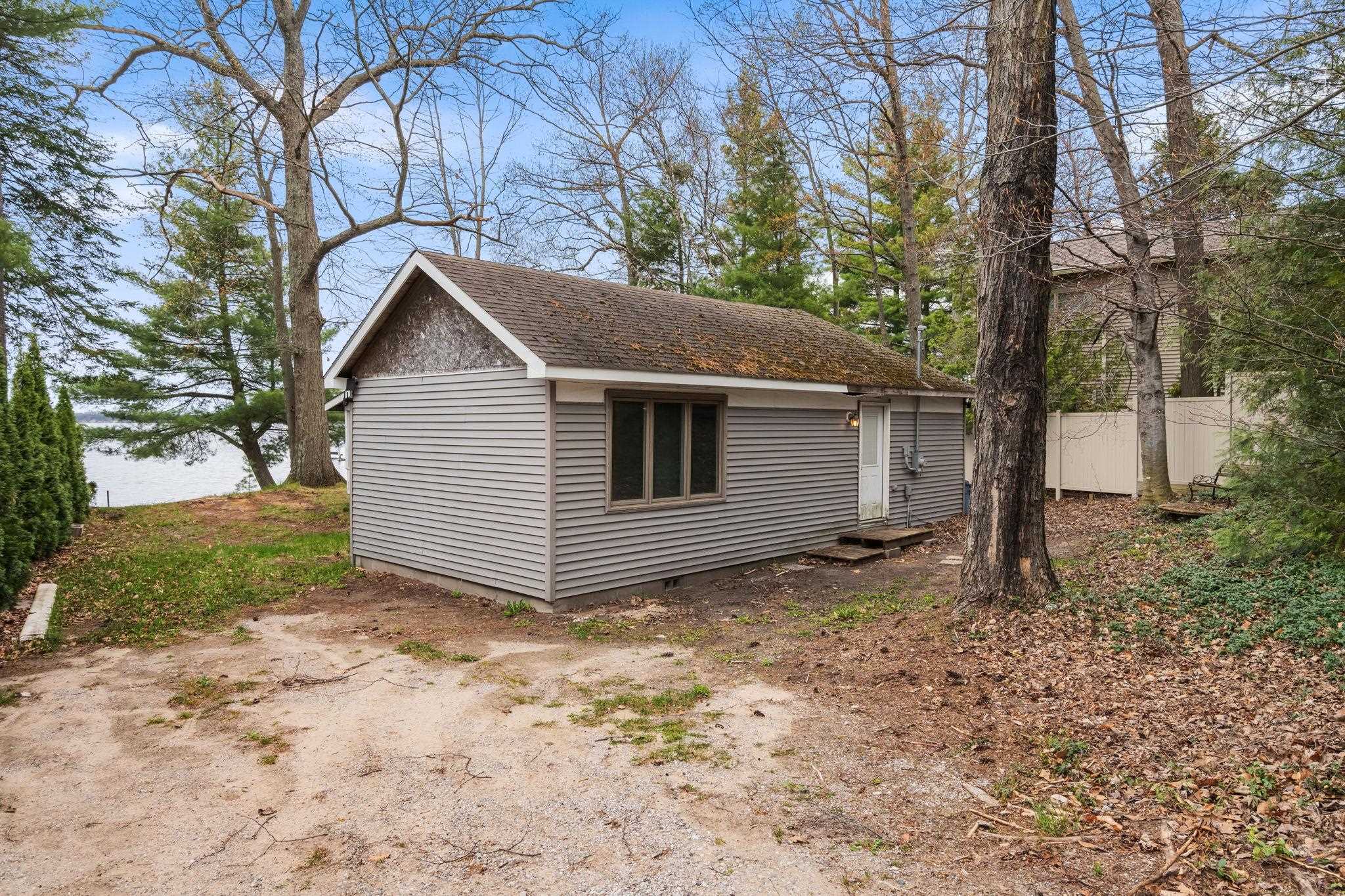186 South South Long Lake Road Traverse City, MI 49685 - Photo 5 of 31