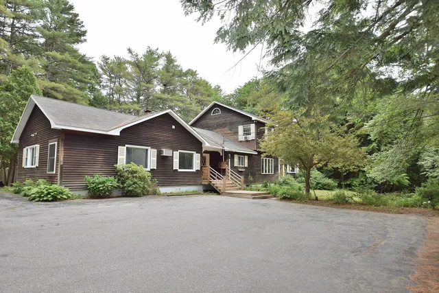 $765,000 | 10 Durham Road, Freeport, ME 04032