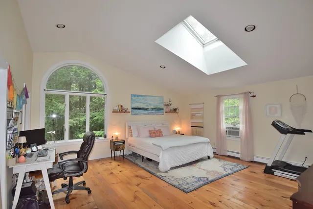 $765,000 | 10 Durham Road, Freeport, ME 04032