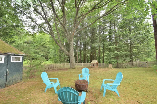 $765,000 | 10 Durham Road, Freeport, ME 04032