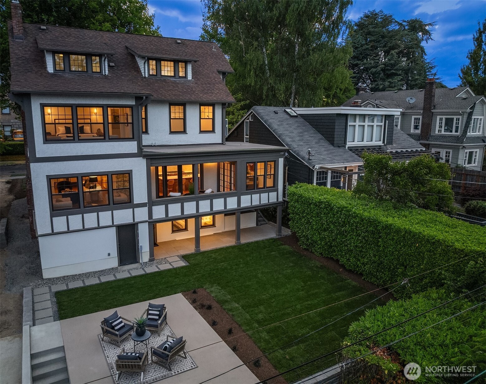 740 22nd Avenue East Seattle, WA 98112 - Photo 37 of 40 a house view with a garden space