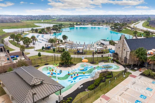 $335,000 | 15419 Paxton Woods Drive, Humble, TX 77346