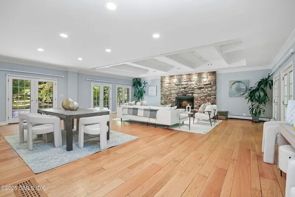 $2,700,000 | 53 Shady Lane, Greenwich, CT 06831