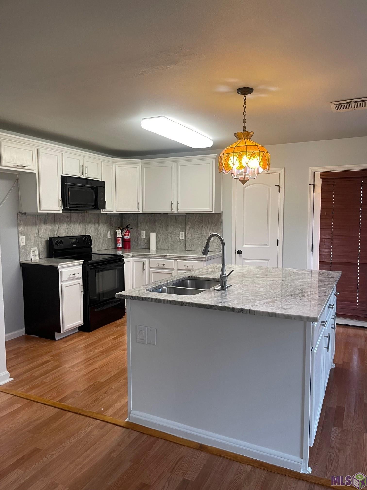 38228 Dolphin Court Gonzales, LA 70737 - Photo 4 of 13