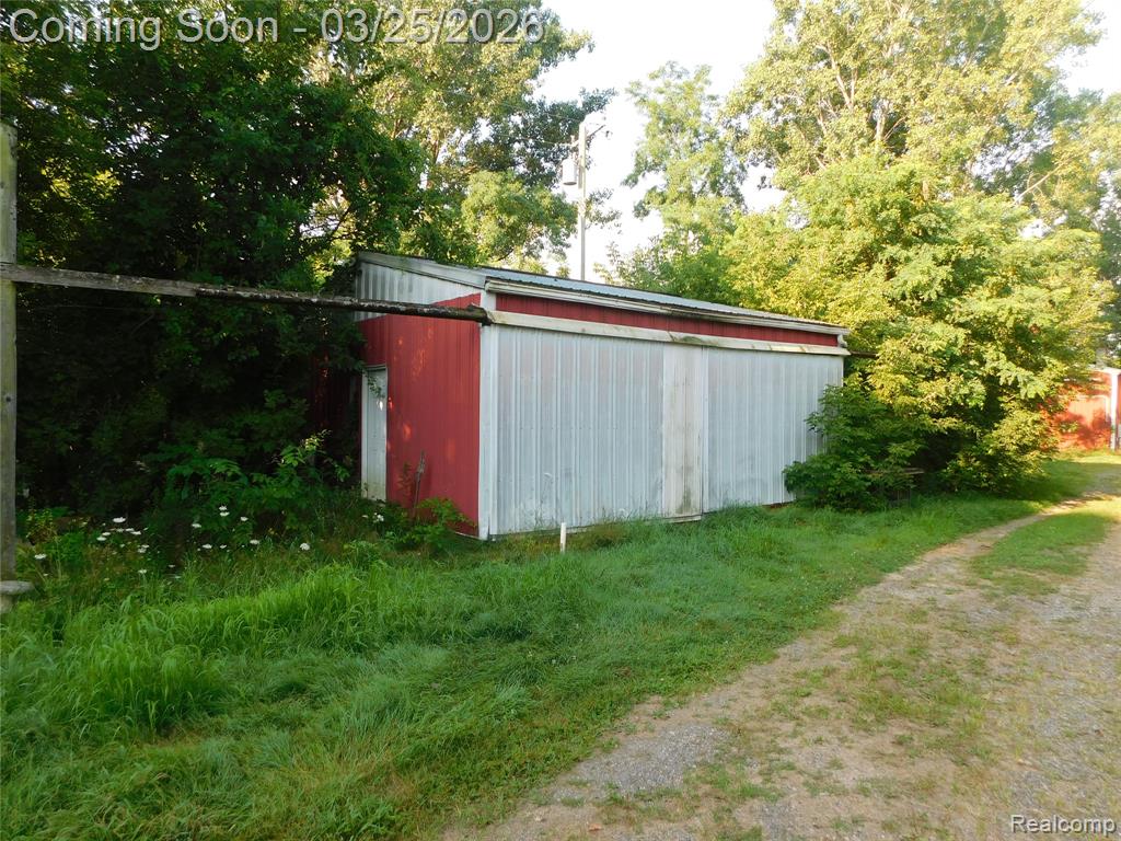 5284 Scotch Settlement Road Almont, MI 48003 - Photo 33 of 43