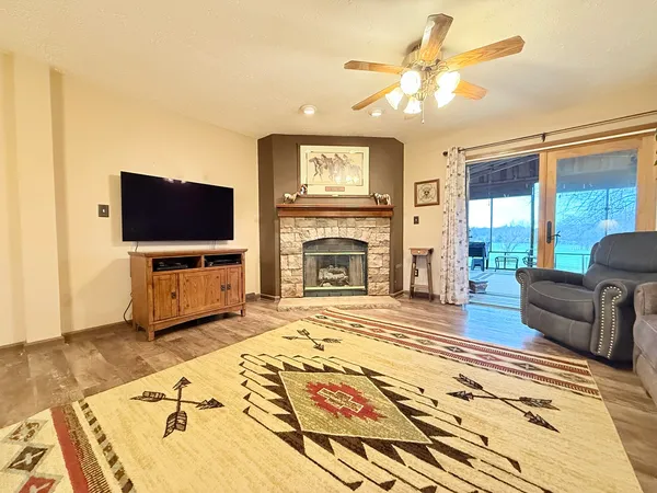 $347,000 | 147 Hazel Road, Simpson, IL 62985