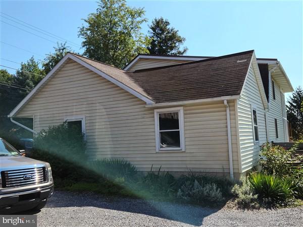 1508 East Newport Road Lititz, PA 17543 - Photo 3 of 56