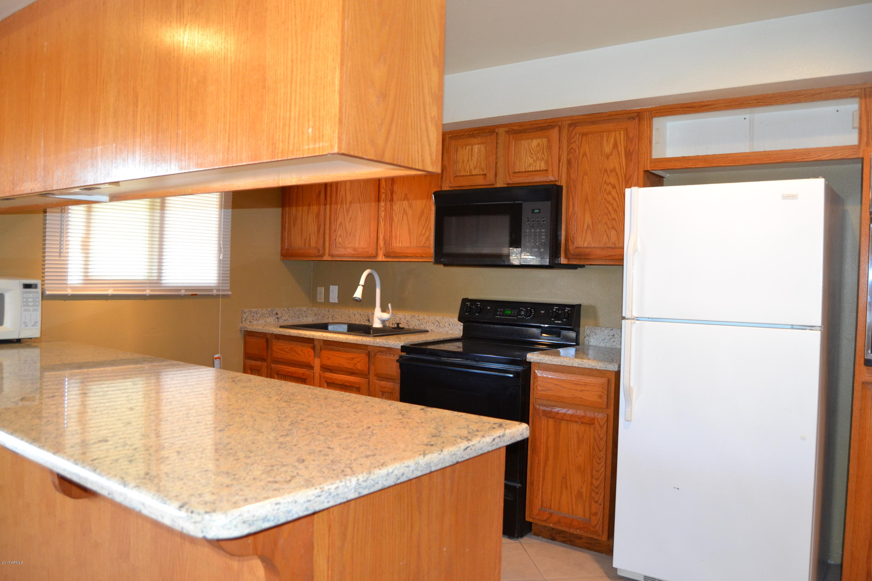 8243 West Osborn Road Phoenix, AZ 85033 - Photo 13 of 35 DSC_6967