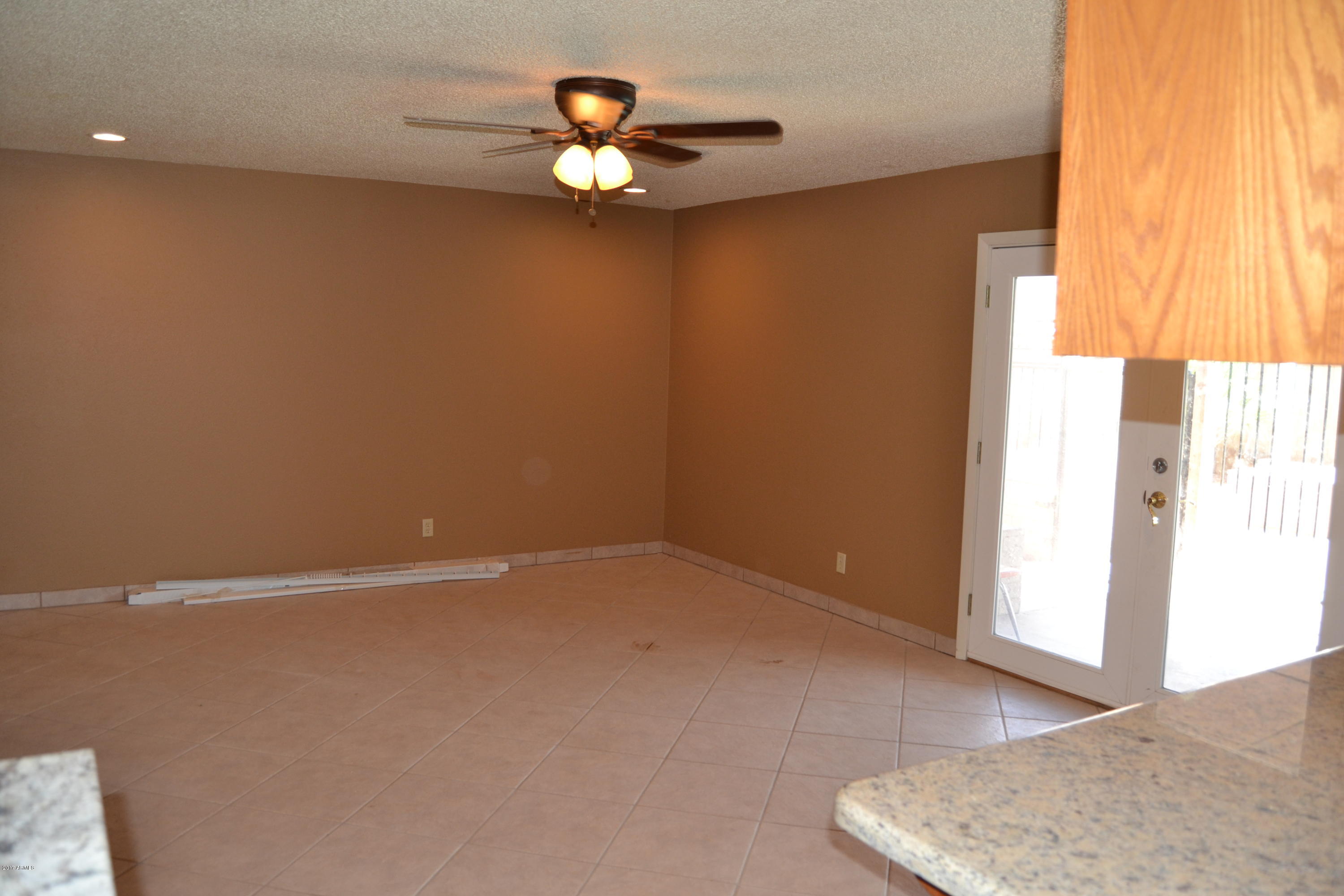 8243 West Osborn Road Phoenix, AZ 85033 - Photo 14 of 35 DSC_6968