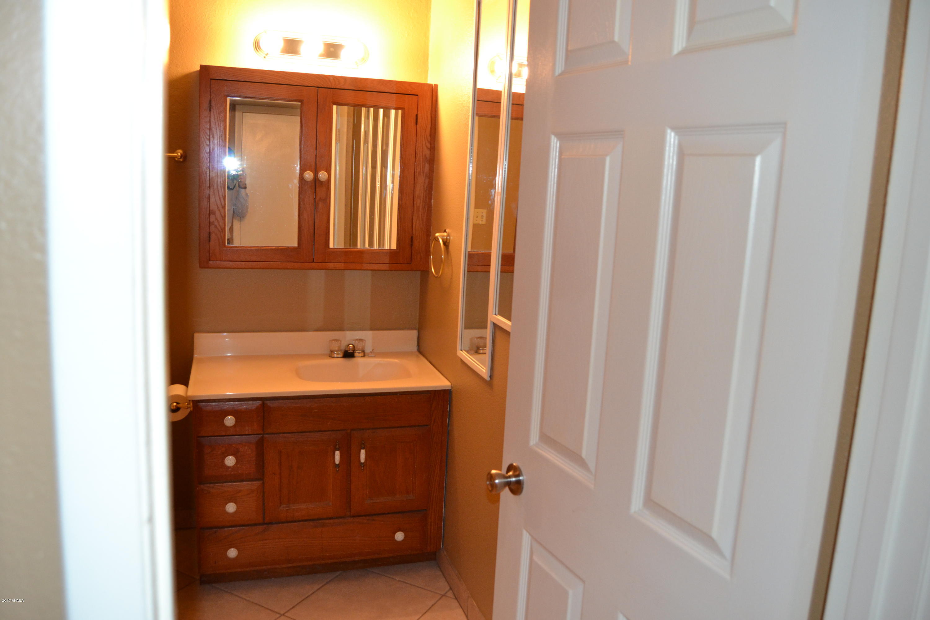 8243 West Osborn Road Phoenix, AZ 85033 - Photo 17 of 35 DSC_6960