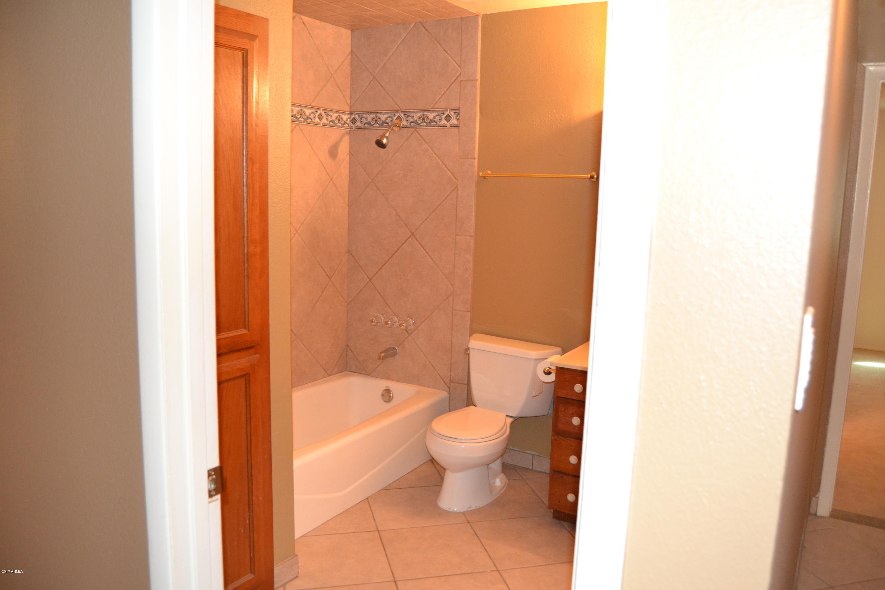 8243 West Osborn Road Phoenix, AZ 85033 - Photo 18 of 35 DSC_6959