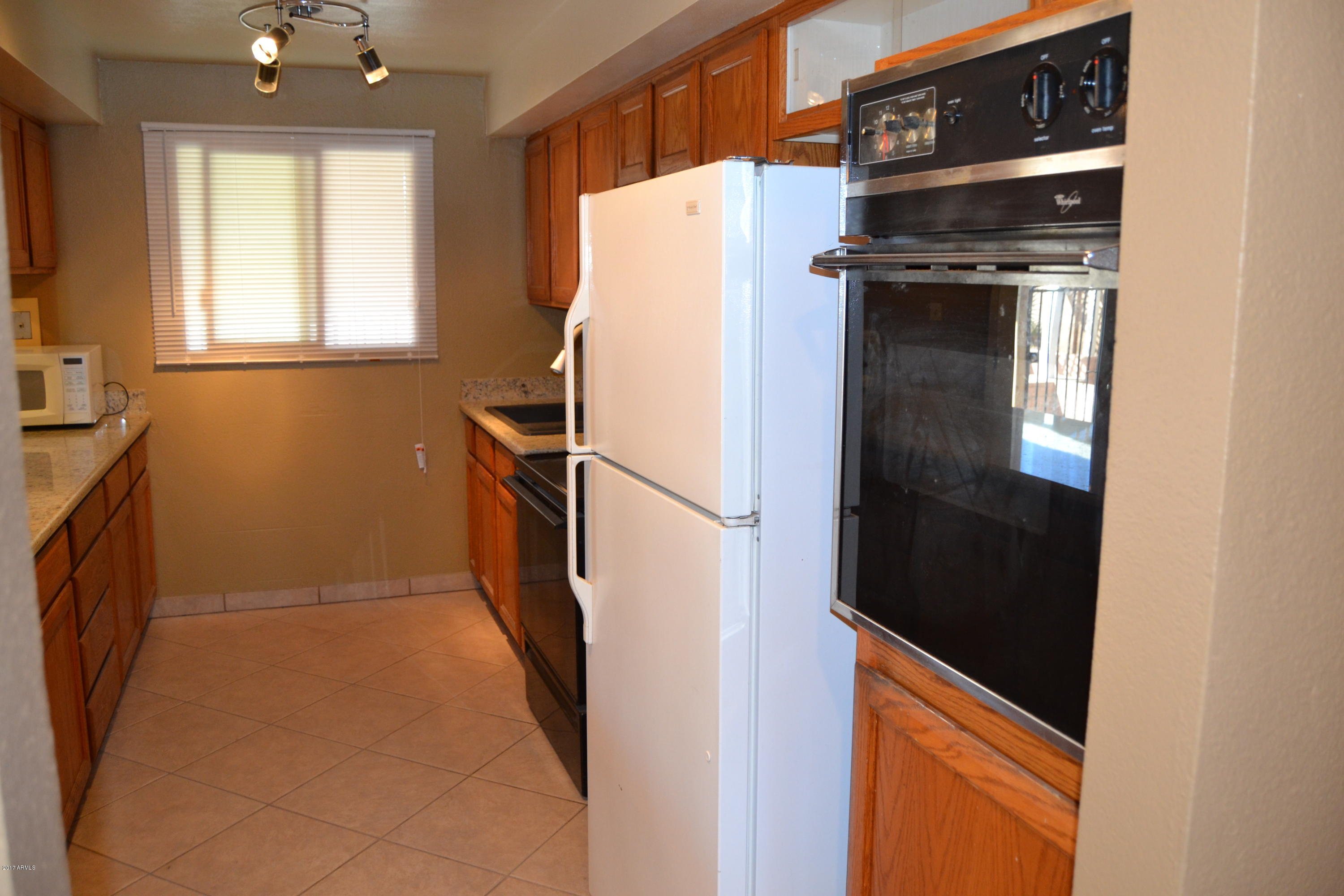 8243 West Osborn Road Phoenix, AZ 85033 - Photo 10 of 35 DSC_6965