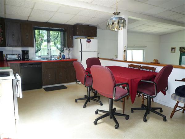 11 Spruce Road Norwood, MA 02062 - Photo 4 of 7 Gallery Image 4