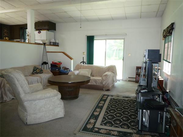 11 Spruce Road Norwood, MA 02062 - Photo 5 of 7 Gallery Image 5