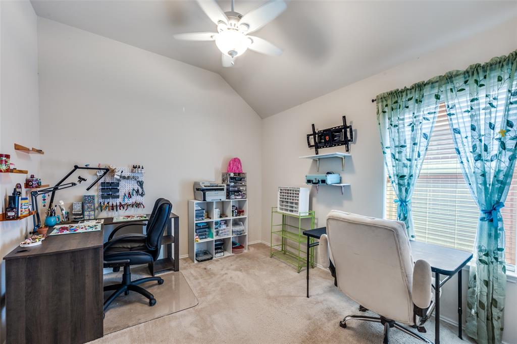 8233 Edgepoint Trail Fort Worth, TX 76053 - Photo 23 of 36