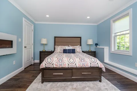 $2,250,000 | 2 Hunters Lane, Natick, MA 01760