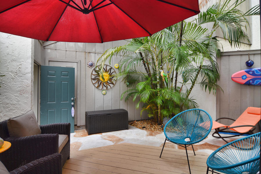 1605 Highway 1, Unit 4D Jupiter, FL 33477 - Photo 10 of 12 Huge Patio for grilling and dining