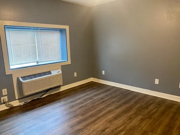 $1,100 | 7648 Broadview Drive, Unit 104, Houston, TX 77061