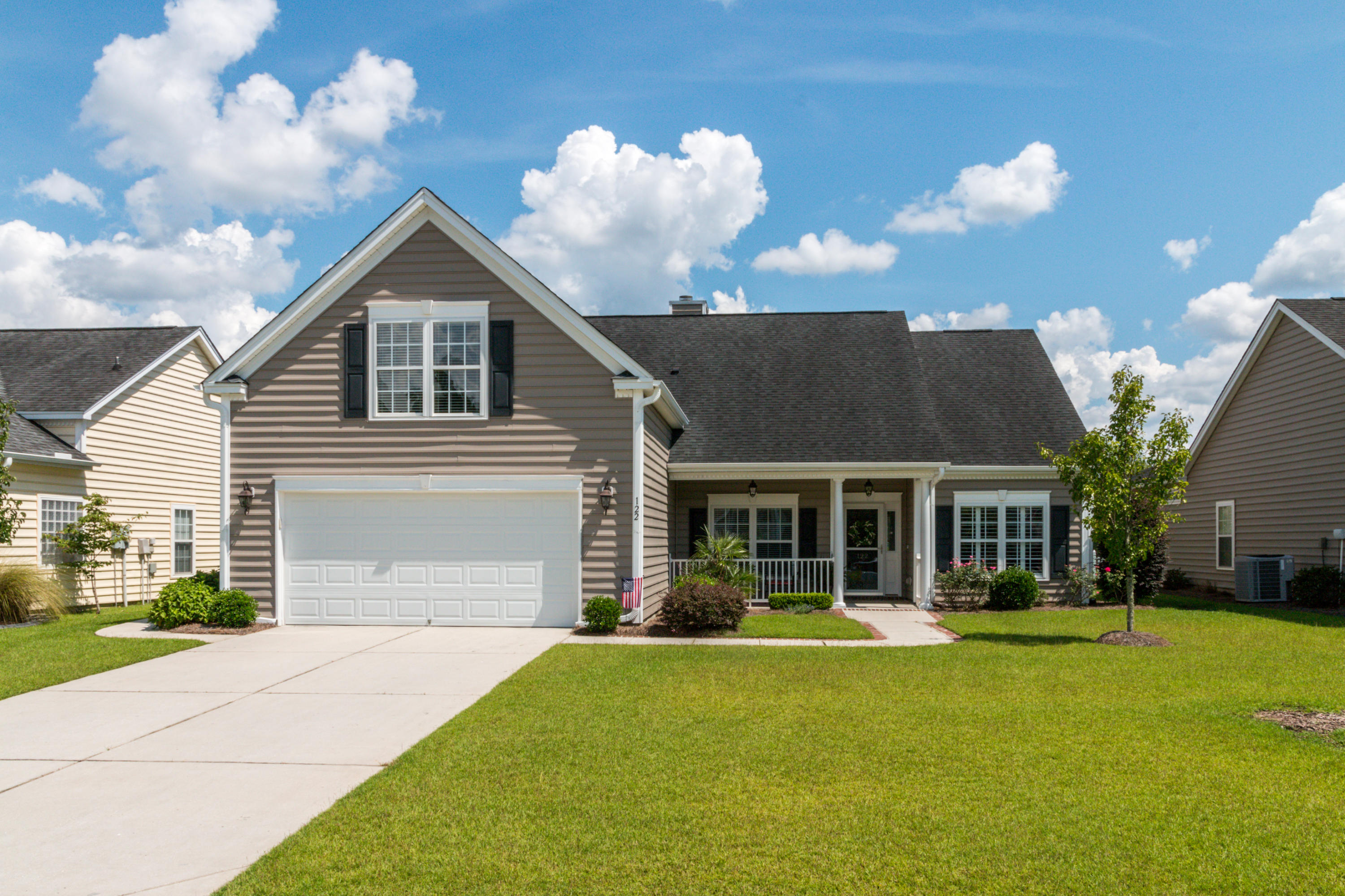 122 Gathering Island Road Summerville, SC 29485 - Photo 1 of 26 Exterior