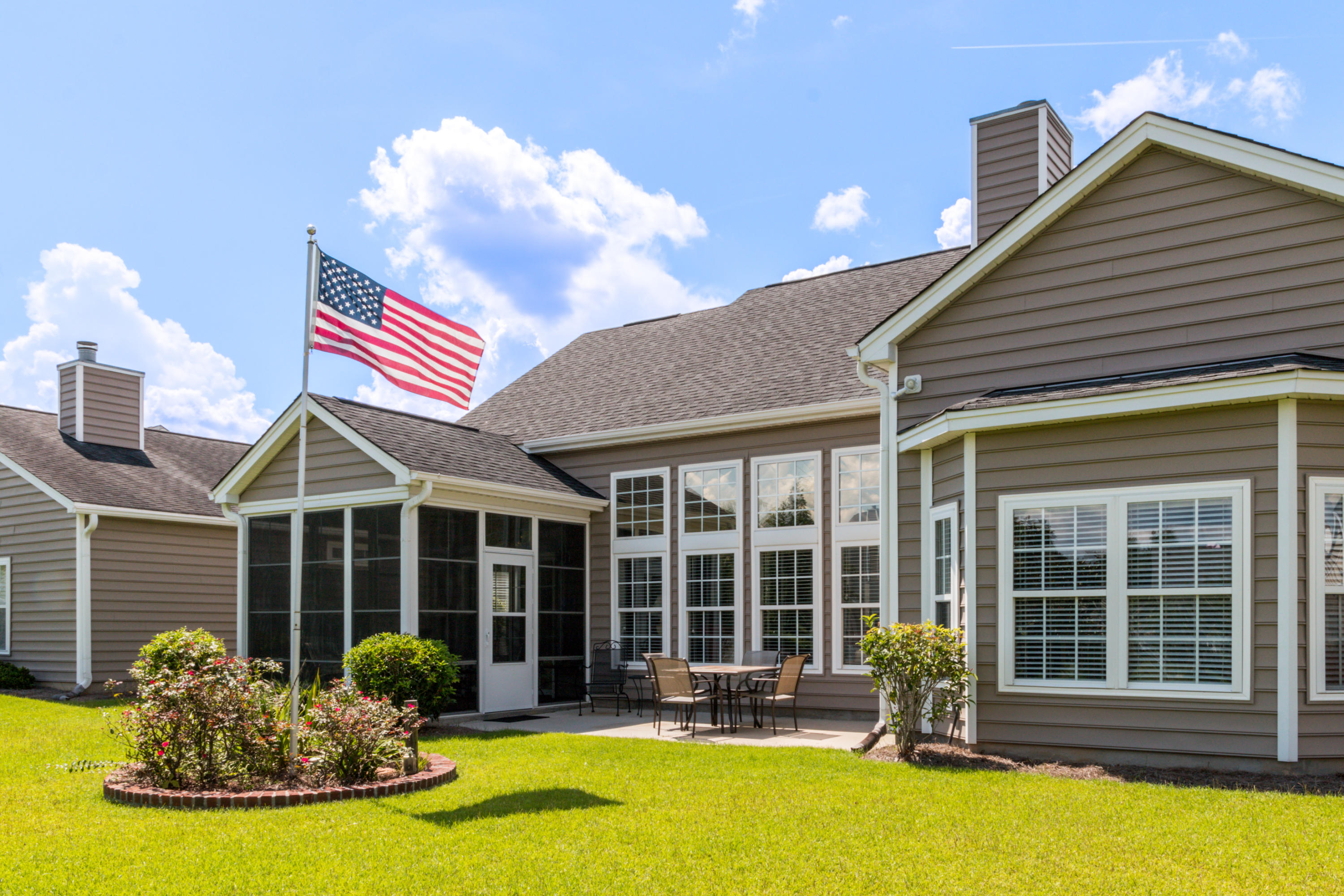 122 Gathering Island Road Summerville, SC 29485 - Photo 6 of 26 Exterior