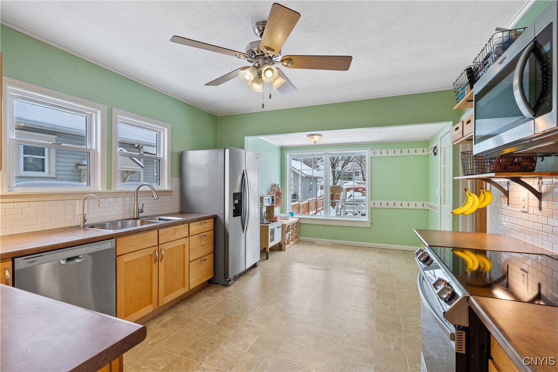 124 Winthrop Road Syracuse, NY 13206 - Photo 13 of 40