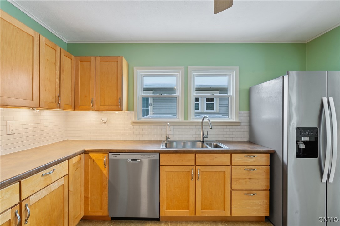 124 Winthrop Road Syracuse, NY 13206 - Photo 18 of 40