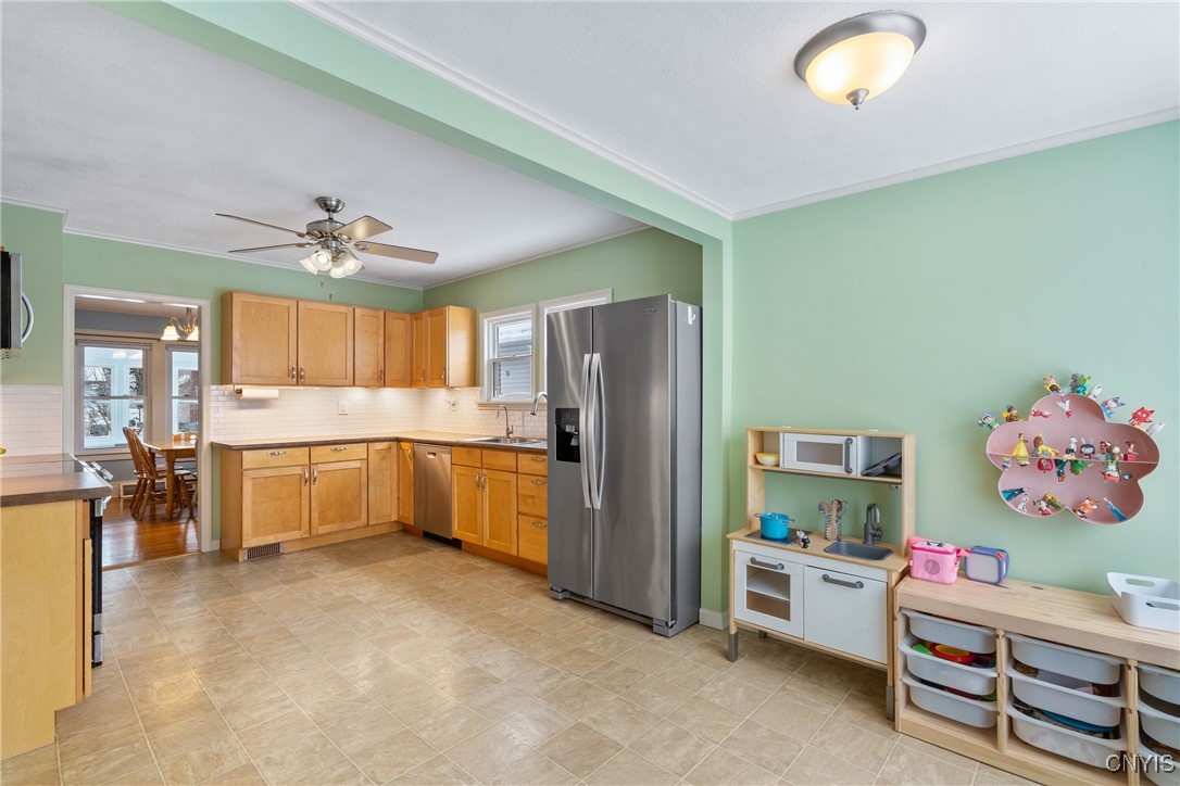 124 Winthrop Road Syracuse, NY 13206 - Photo 21 of 40