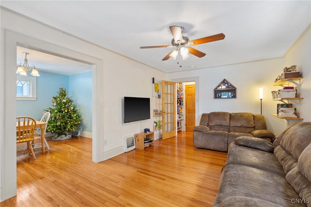 124 Winthrop Road Syracuse, NY 13206 - Photo 9 of 40