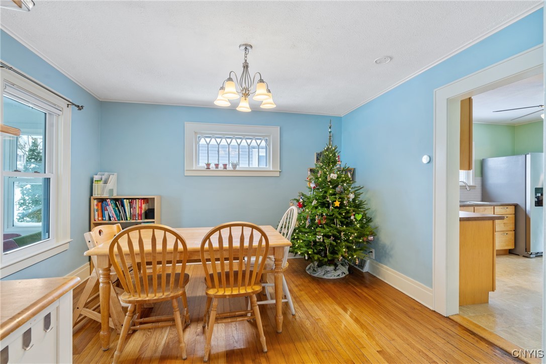 124 Winthrop Road Syracuse, NY 13206 - Photo 10 of 40