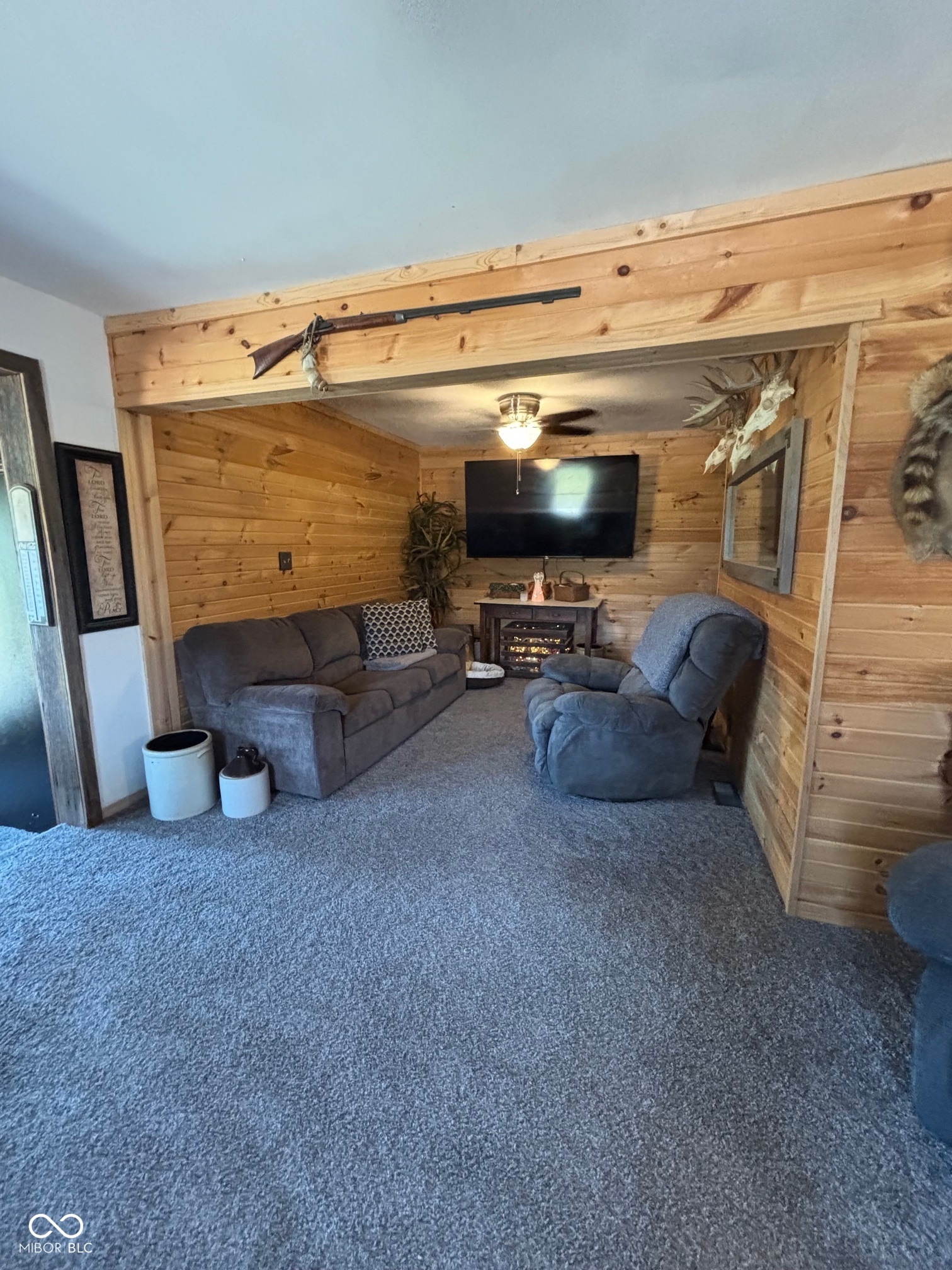6951 West 450 South Columbus, IN 47201 - Photo 6 of 47