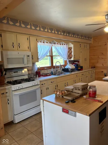 $1,680,000 | 6951 West 450 South, Columbus, IN 47201