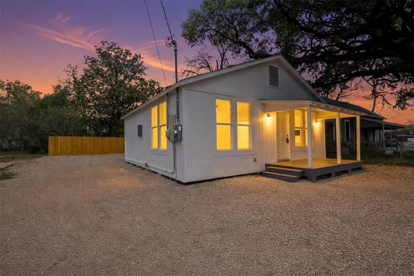 $247,000 | 1410 Fannin Street, Columbus, TX 78934