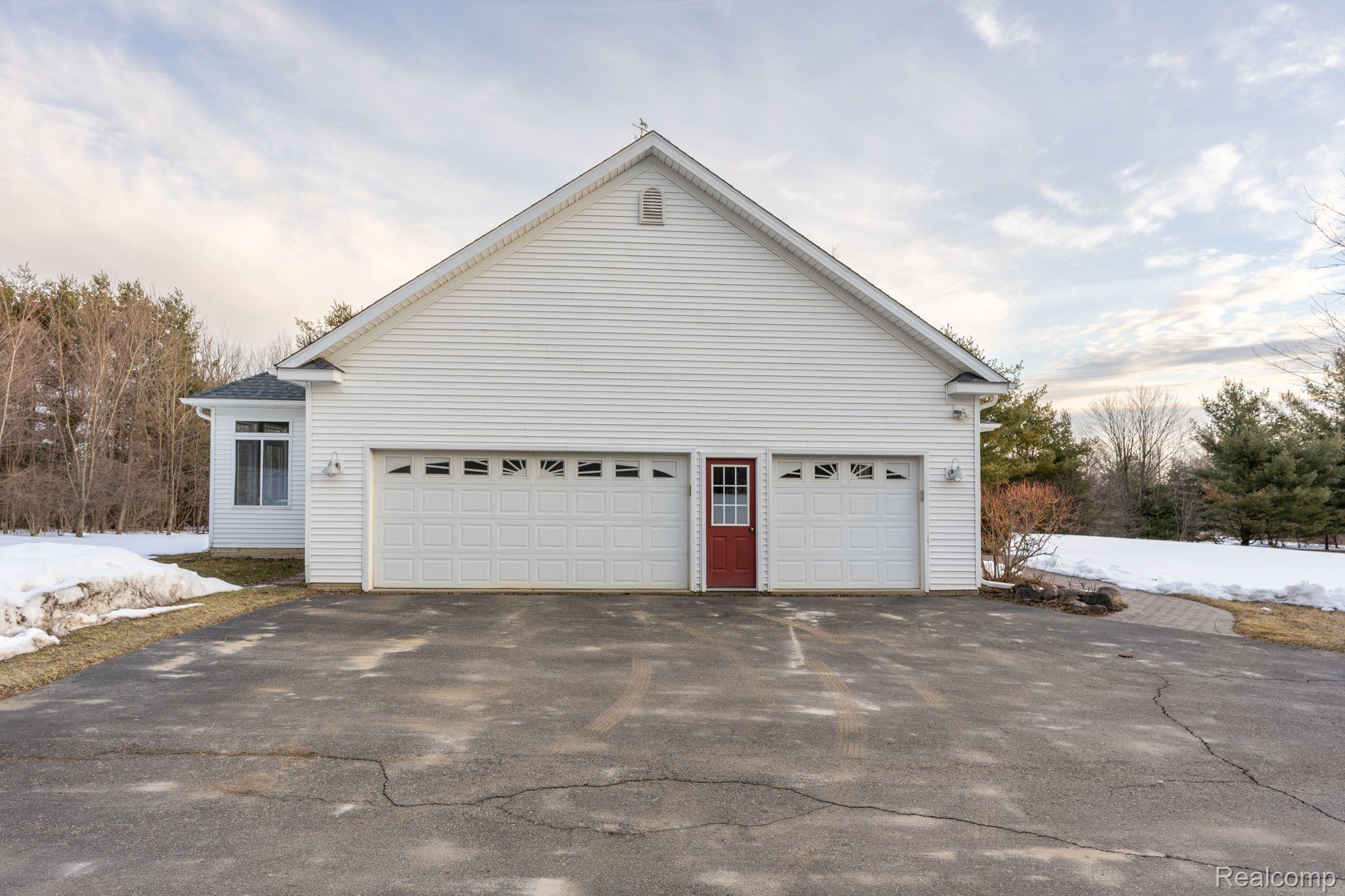 10397 Allen Road Clarkston, MI 48348 - Photo 9 of 62 Gallery Image 9