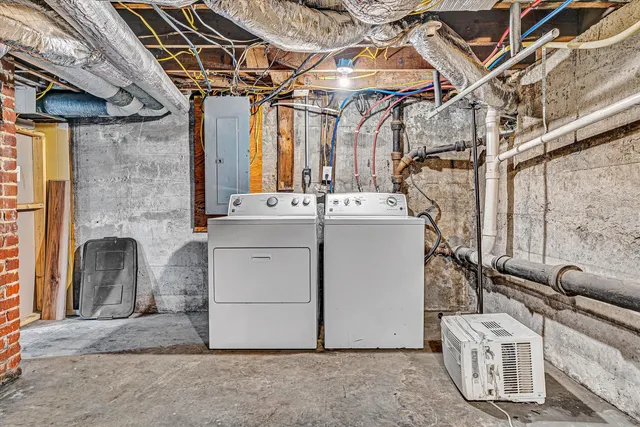 $220,000 | 2431 Delaware Avenue Northwest, Roanoke, VA 24017