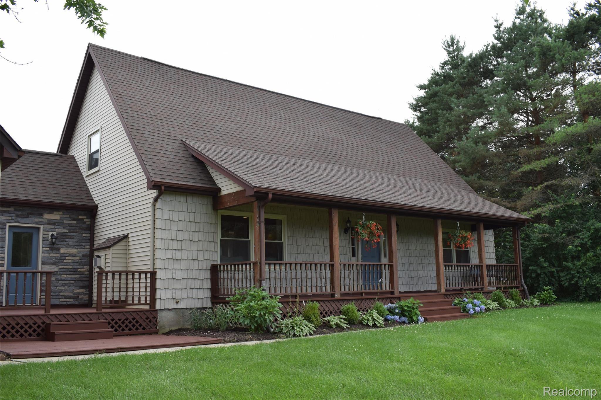 7067 Smith Road Gaines, MI 48436 - Photo 6 of 56 DSC_0202.JPG