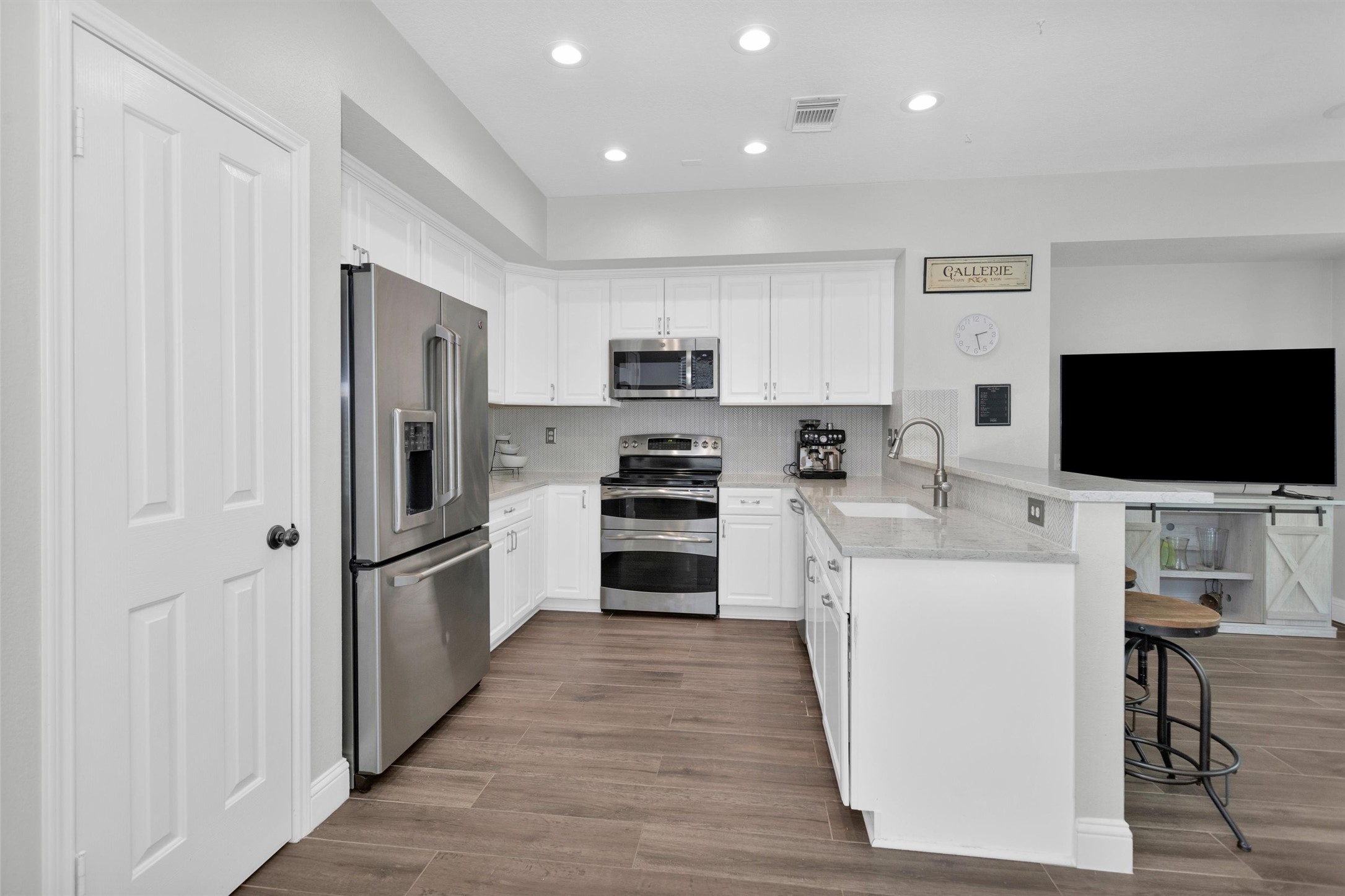 84 Lakeridge Drive Spring, TX 77381 - Photo 19 of 48 Gallery Image 19
