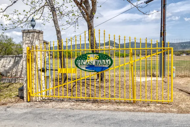 $197,000 | 440 Red Wright Road, Rio Frio, TX 78879